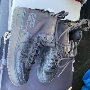 Nike Air Force 1 military sneaker size 6.5Y fits 7 or 8.5 womens